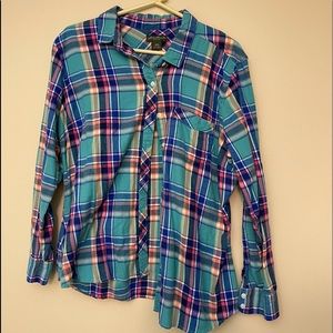 Eddie Bauer Women’s Long Sleeve Flannel Button Up